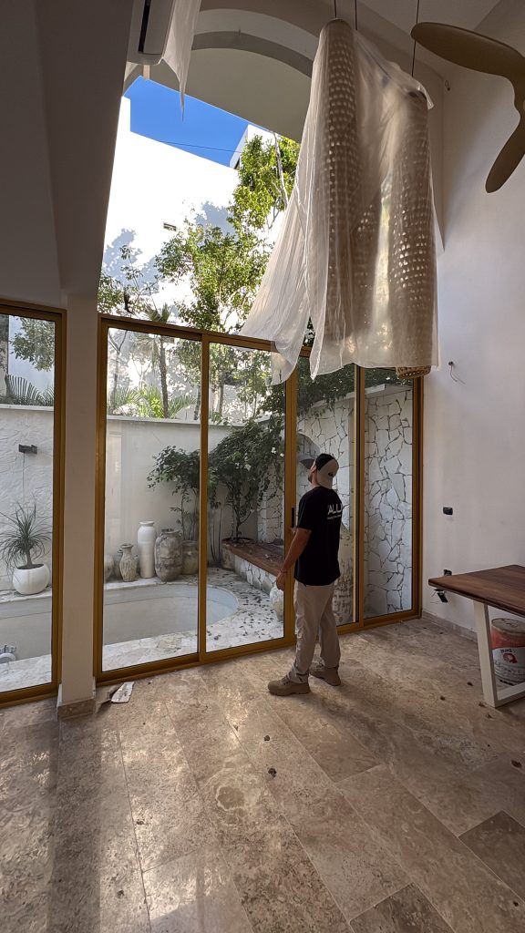 077AAE5D-B1DC-4405-9169-E4BF221F84DB